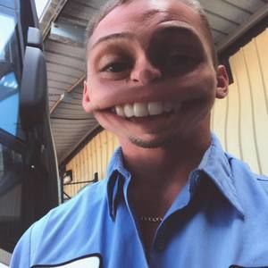 Meet your Posher, Heath